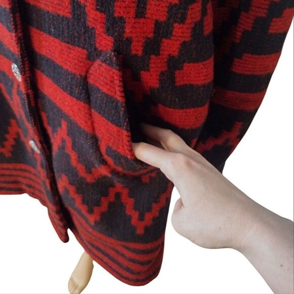 Woolrich USA Women's Size Small Navajo Red Black Button Up Coat With Pockets - Picture 4 of 13